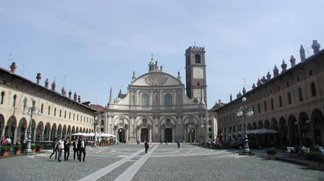 Piazza Ducale di Vigevano